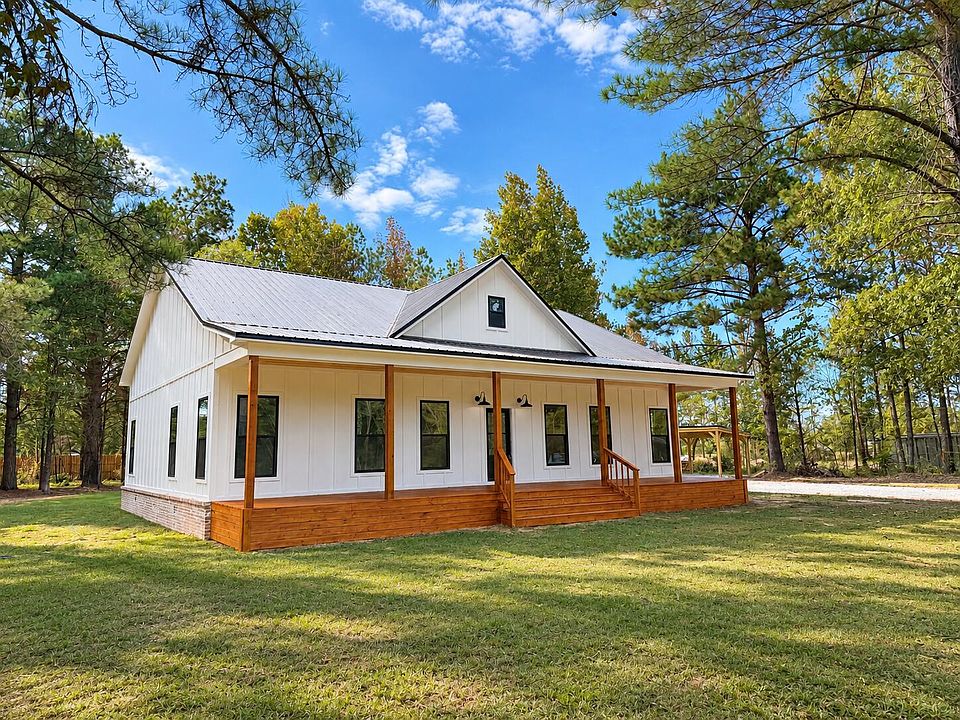 1st image of 125 Whiteoak Ln