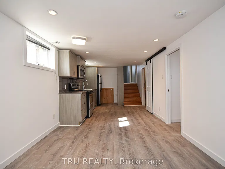 1847 Walkley Rd #B — Photo 14