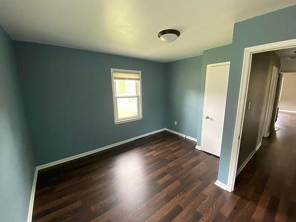3rd image of 6135 N Globe St