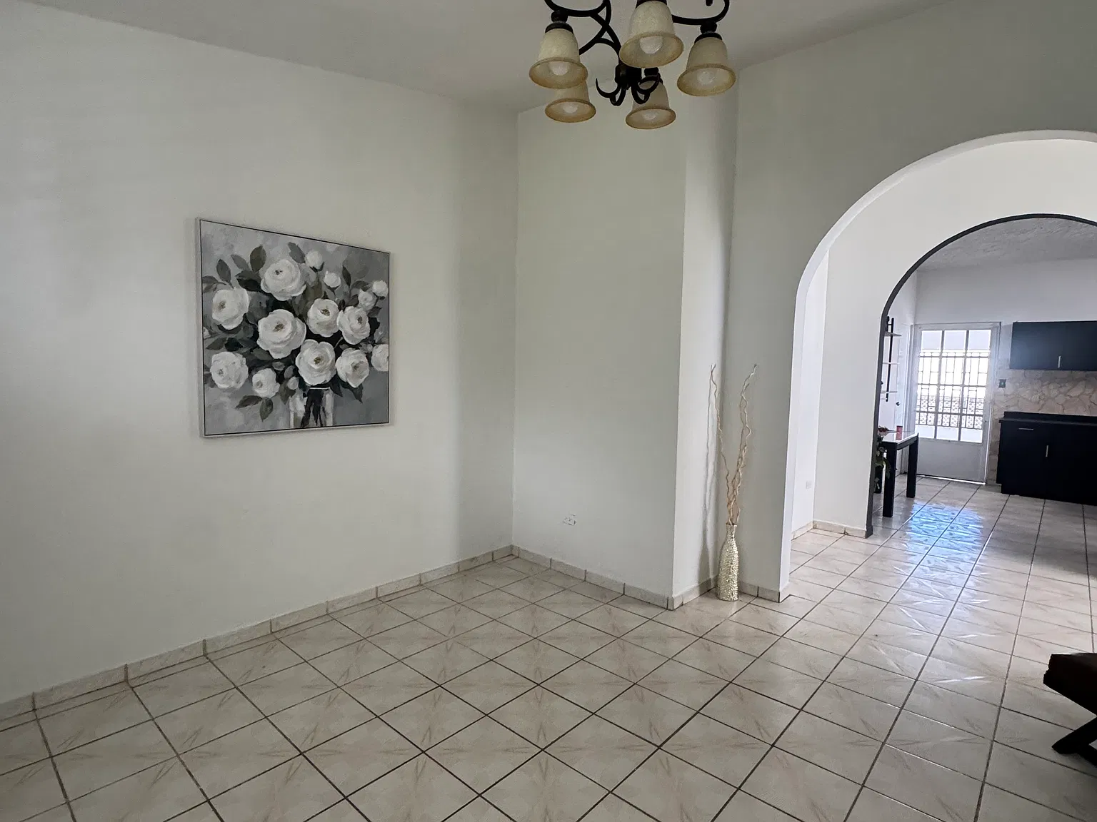 3 bed, 2.5 bath, $1,900 — Photo 2