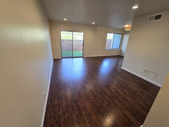4th image of 3961 Haussman Ct