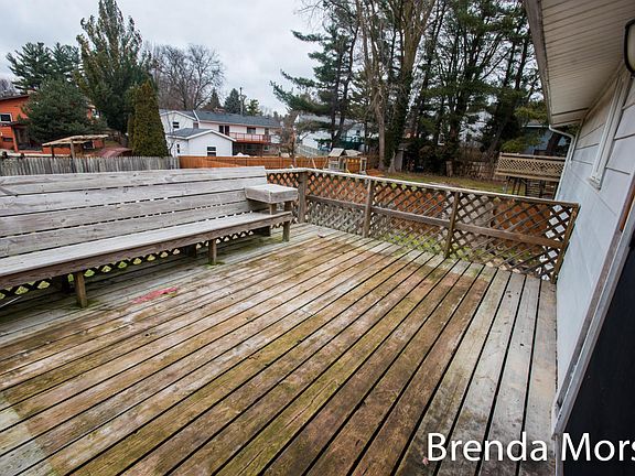 3rd image of 5111 Brookwood Dr SE