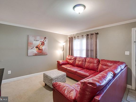 3rd image of 14408 Fontaine Ct