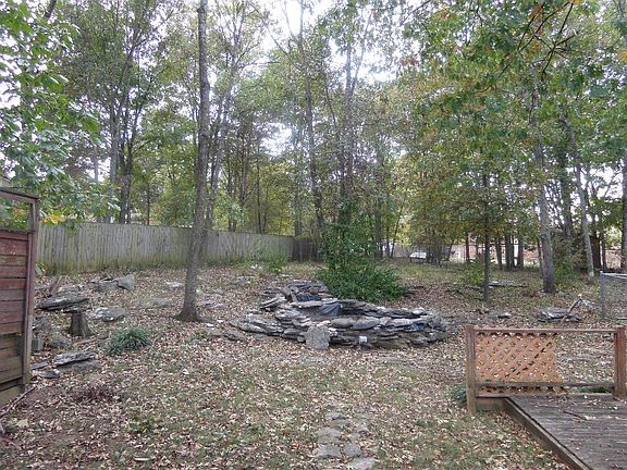 4th image of 533 Bluewater Dr