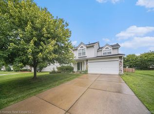 2851 Aspen Ridge Dr, Ann Arbor, MI 48103