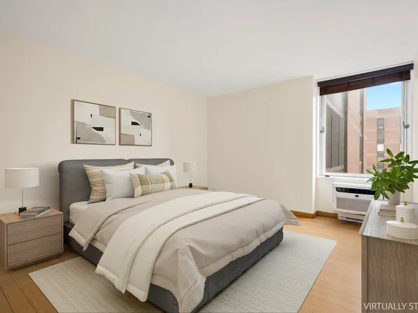 1641 Third Avenue image 5 of 11