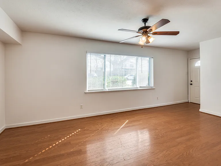 14423 Sunrose Ln — Photo 18