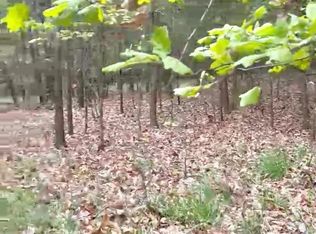 14 Hillcrest Ln, Berkeley Springs, WV 25411