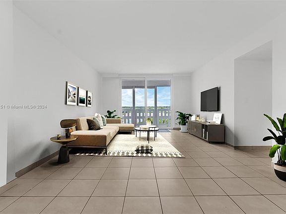 5th image of 919 Hillcrest Dr APT 803
