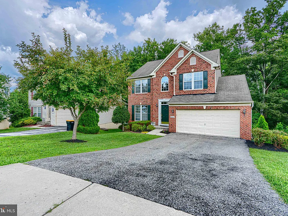 7211 Lyndsey Way