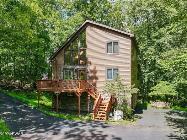 131 Lower Independence Dr, Lackawaxen, PA 18435
