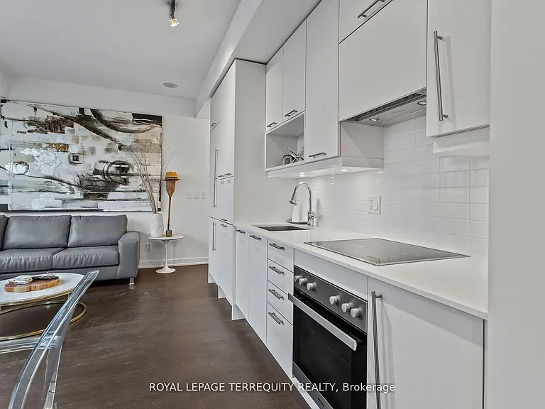 199 Richmond St W #1201 — Photo 4
