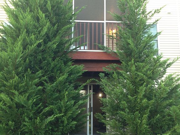 View of back of home