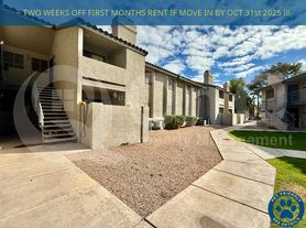 533 W Guadalupe Rd
