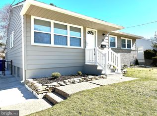 414 Delview Ln, Delanco, NJ 08075