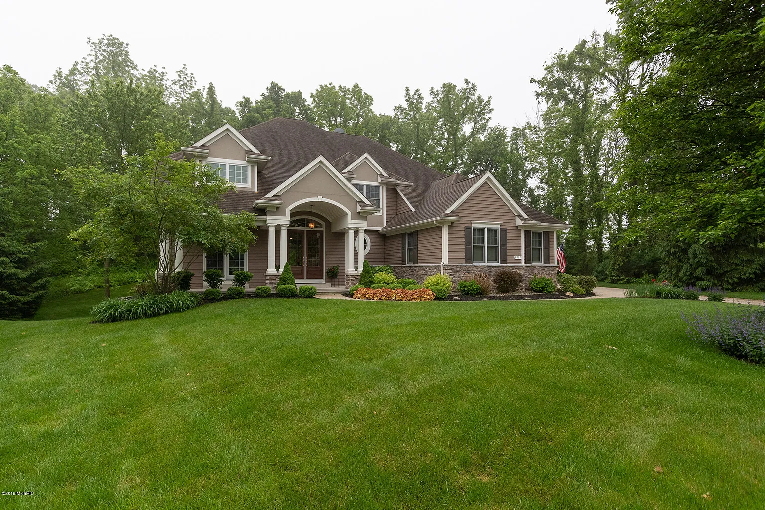8467 Tawney Point photo 1