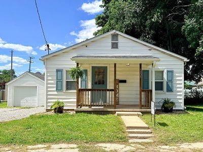 1205 Adams Ave, Charleston, IL, 61920