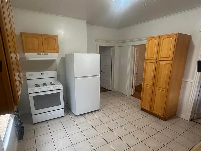 104 Welton St #1 — Photo 15