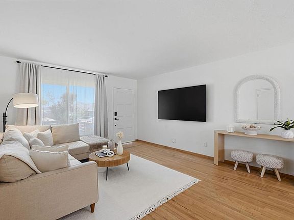 5th image of 7022 Jeanne Rd