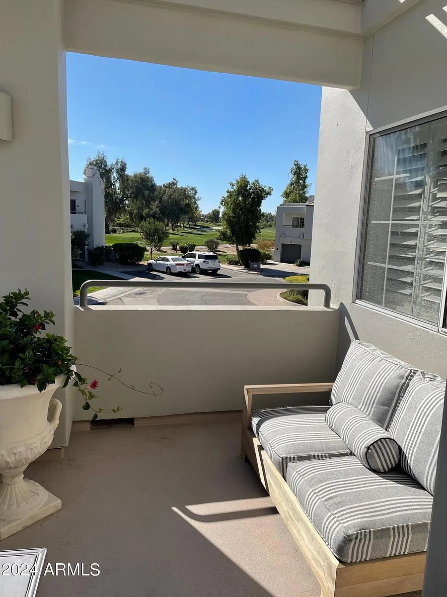 Building Photo - 7710 E Gainey Ranch Rd #214