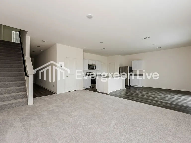 6060 Mojave Dr — Photo 2