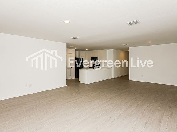 3rd image of 2256 Tierra Madre Blvd