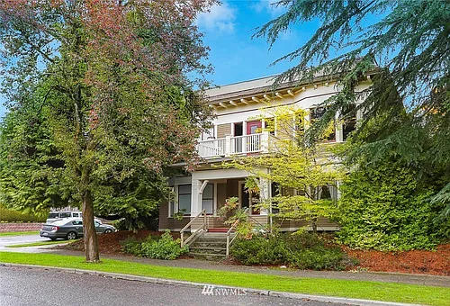 242 32nd Ave #4 Photo 1