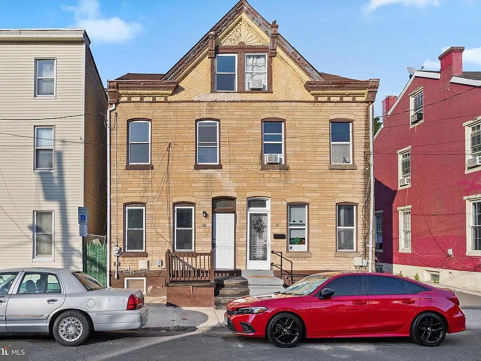 28 Poplar St
