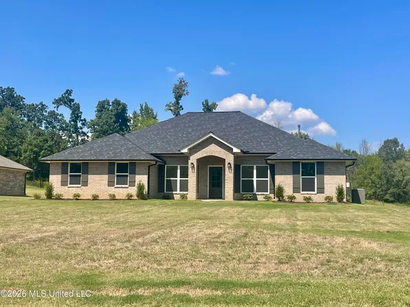 70 Farley Rd, Byhalia, MS 38611