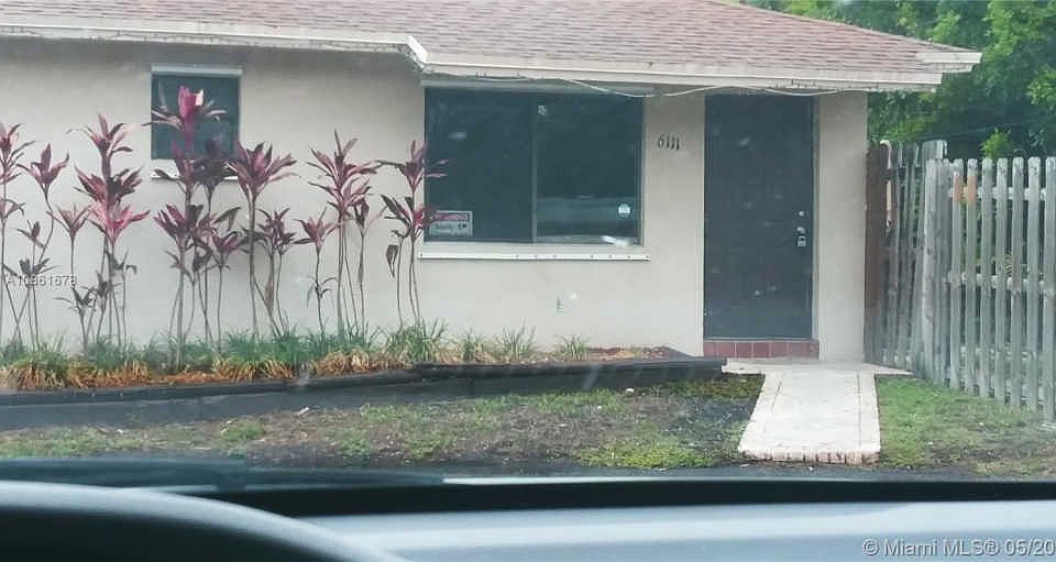 1st image of 6111 SW 43rd St #1