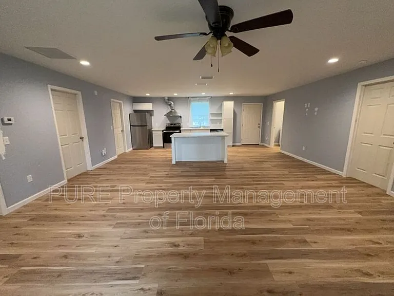 11330 NE 66th Ln — Photo 12