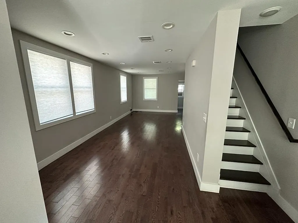 3 bed, 1.5 bath, 1600 sqft, $3,800 — Photo 4