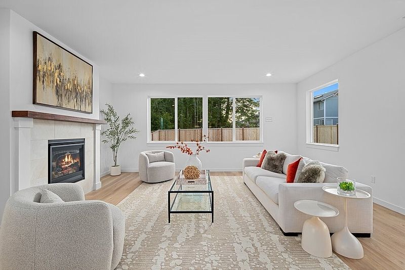 4th image of 19521 118th AVE SE (Homesite #13)