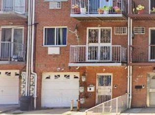 71-14 163rd St FLOOR 2NF, Fresh Meadows, NY 11365