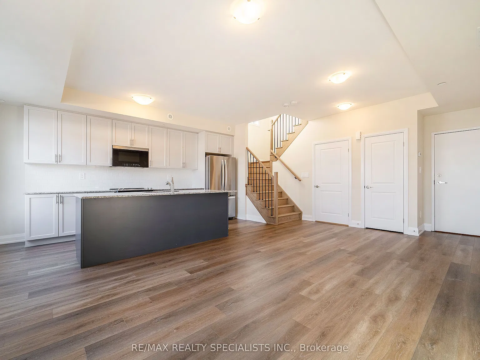 2 bed, $2,850 — Photo 3