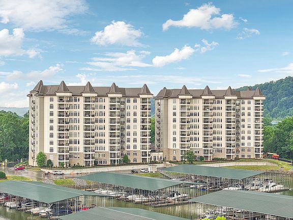 2nd image of 400 Warioto Way APT 309
