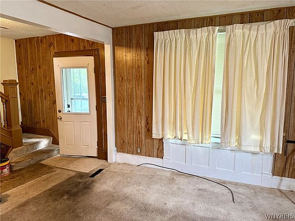 2nd image of 41 Duane Ave