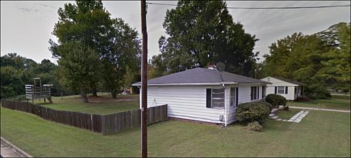 2nd image of 1943 McKinney St