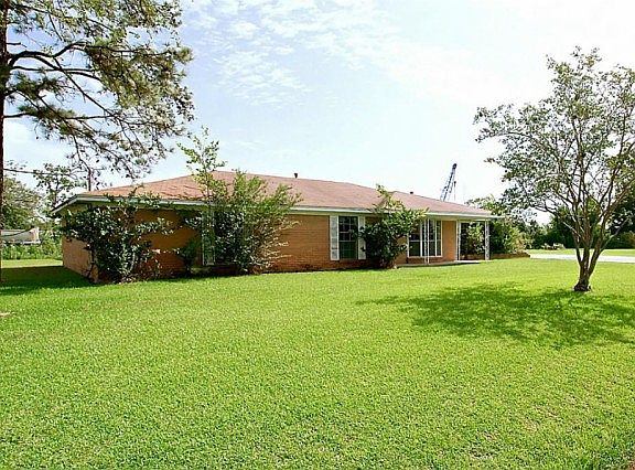 3rd image of 10655 Oak Brook Dr