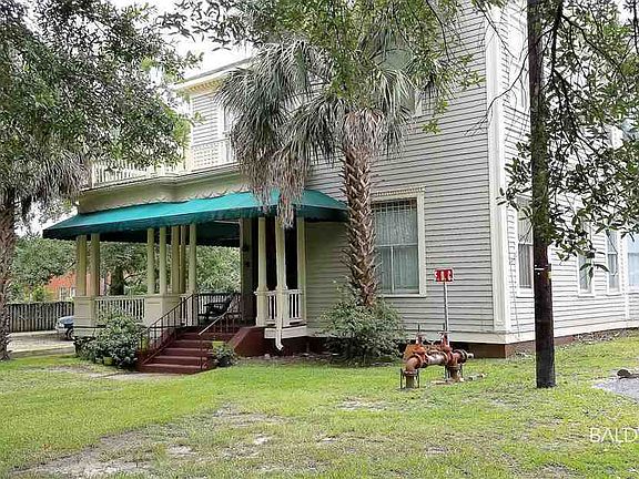 3rd image of 1109 Government St