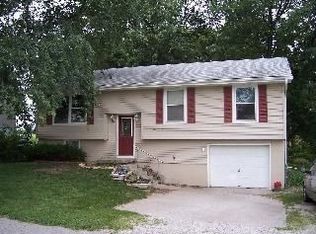 722 Kay Dr, Lathrop, MO 64465