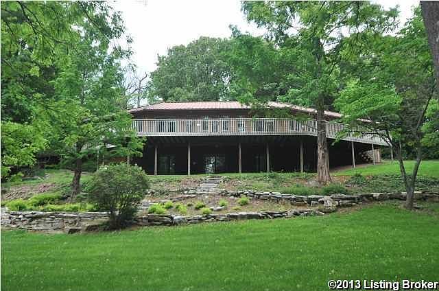 1st image of 390 Browns Ln