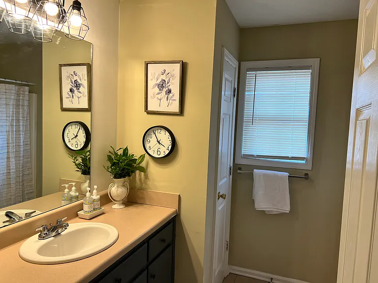5 Brook Meadows Cir — Photo 2