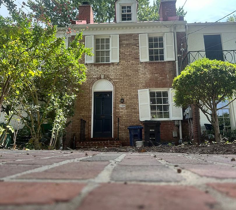 1st image of 728 S Royal St