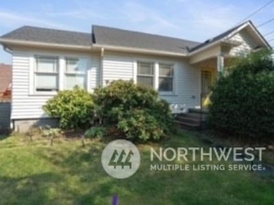 711 N Cedar Street, Tacoma, WA, 98406
