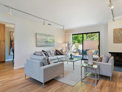 32 Peter Coutts Cir, Stanford, CA, 94305