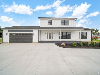 1325 Country Club Rd, Adrian, MI, 49221