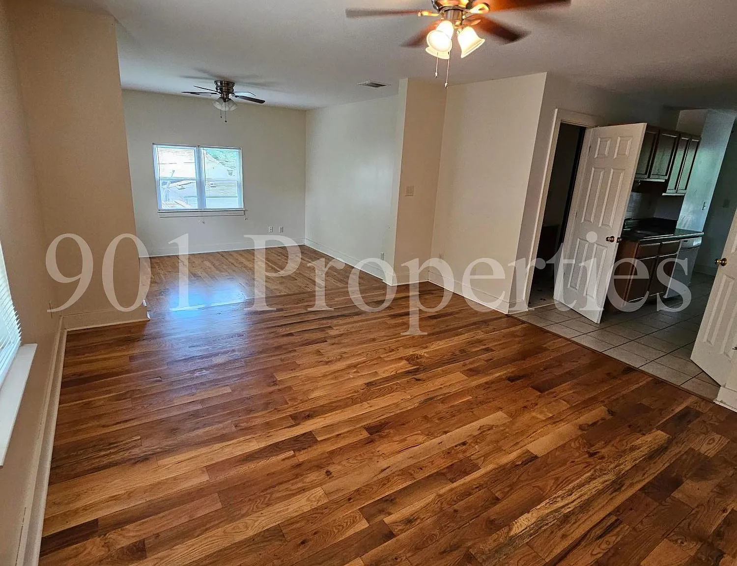 3 bed, 1300 sqft, $1,350 — Photo 2