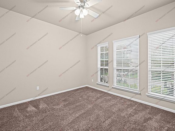 3rd image of 5620 Blackstone Dr