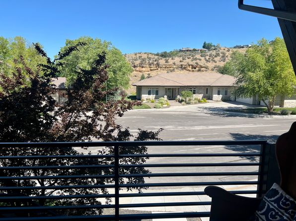(undisclosed Address)